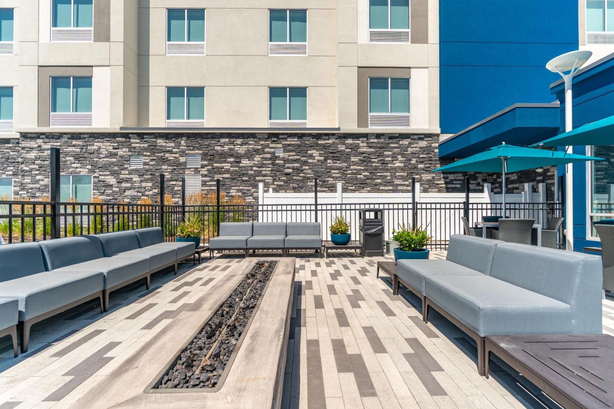 Hampton Inn Redmond Bend Airport Εξωτερικό φωτογραφία